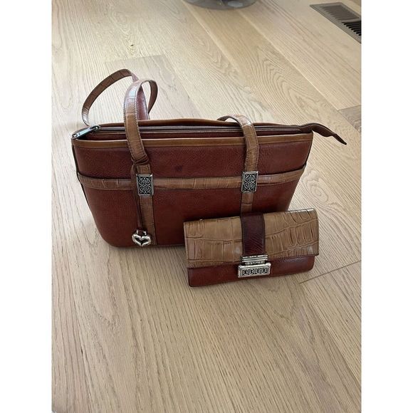 Brighton Handbags - Vintage Brighton Brown Croc Embossed Leather Shoulder Bag Purse & Wallet Set